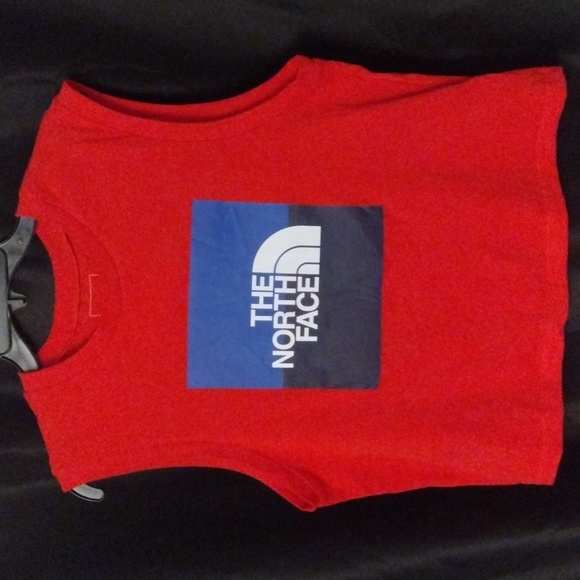 21. NWOT North Face Muscle Crop Tank - Picture 1 of 3
